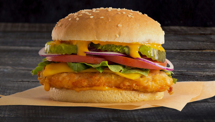 Calories in Chicken Treat Sriracha Deluxe Burger